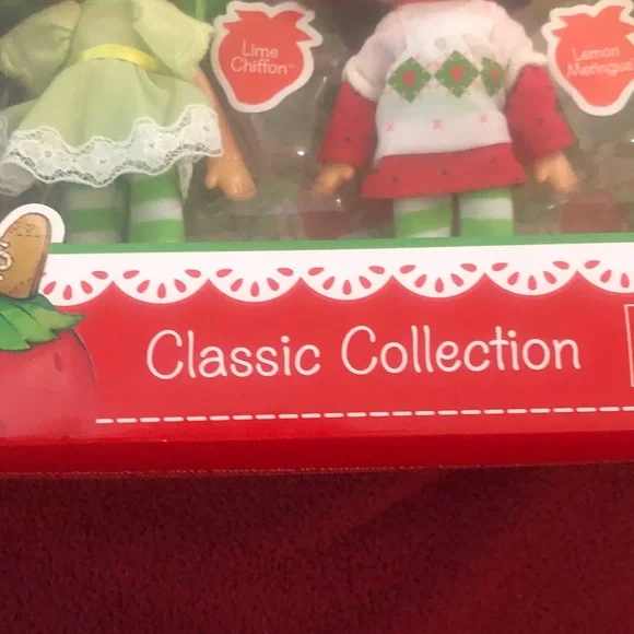 Strawberry Shortcake Classic Collection Dolls - Picture 5 of 8